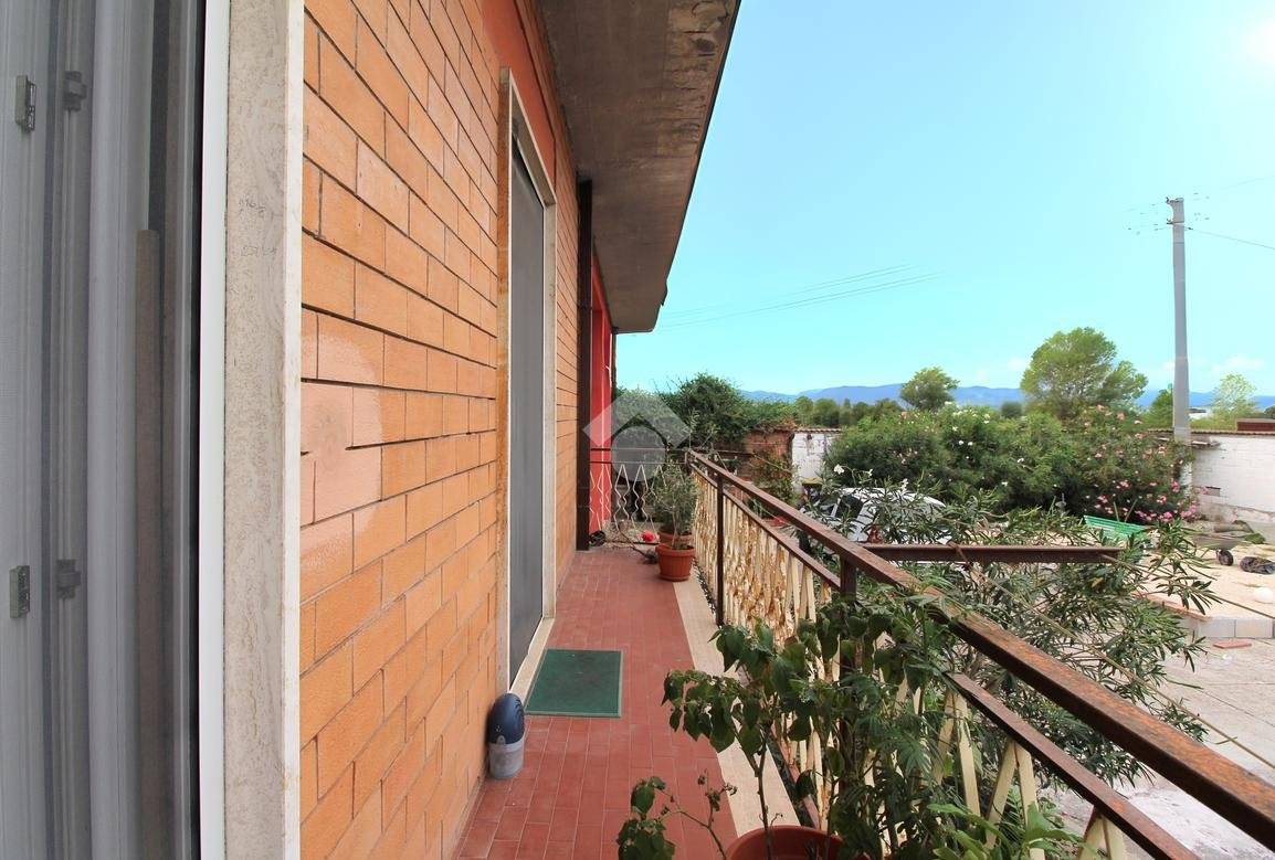 Four-Room Apartment in Terni, Maratta Area - 3