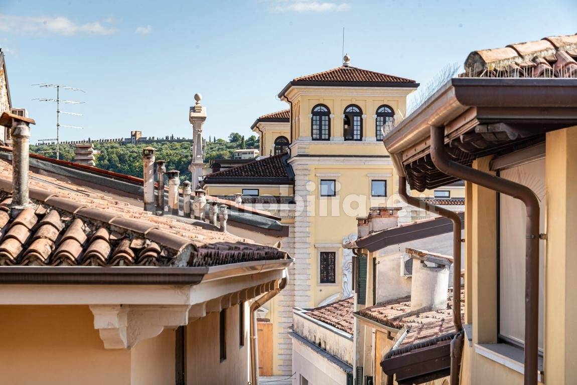 Appartamento in vendita a Verona