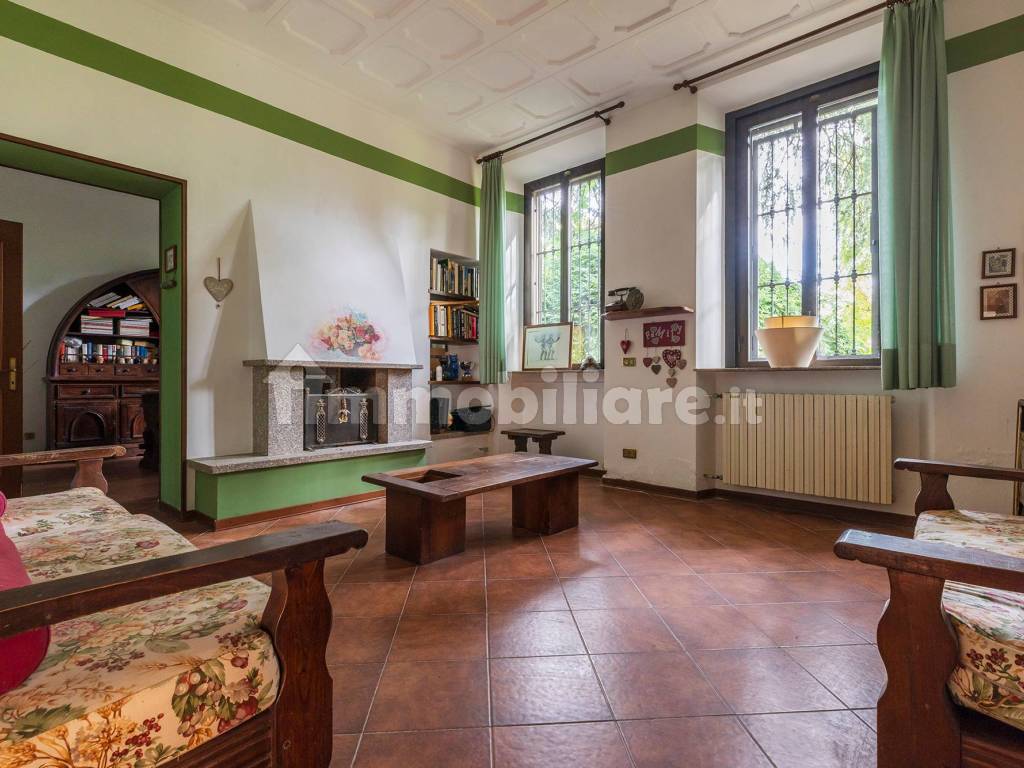 Salone