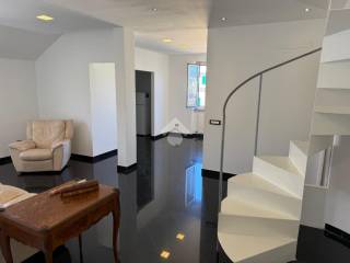 3-room flat via Galeazzo Alessi 3, Carignano, Genoa