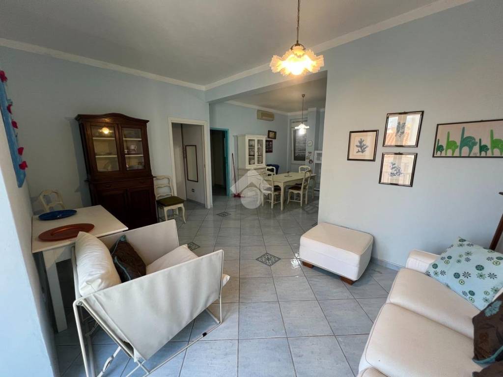 Salone