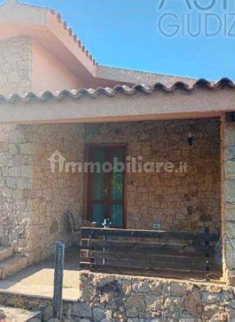 Villa in vendita a Trinità d'Agultu e Vignola