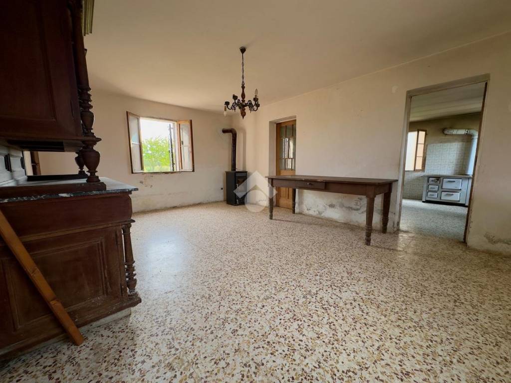 Salone
