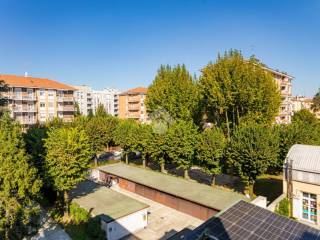 Bilocale viale Sarca 187, Bicocca, Milano