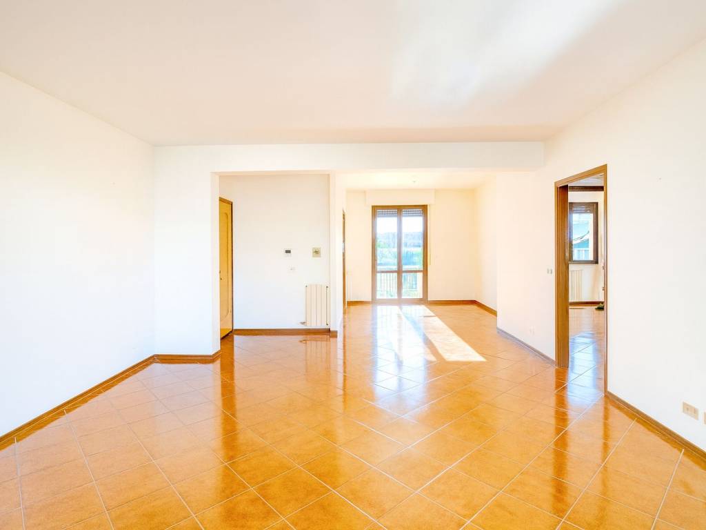 Vendita Appartamento Jesi. Quadrilocale, Ottimo stato, terzo piano ...