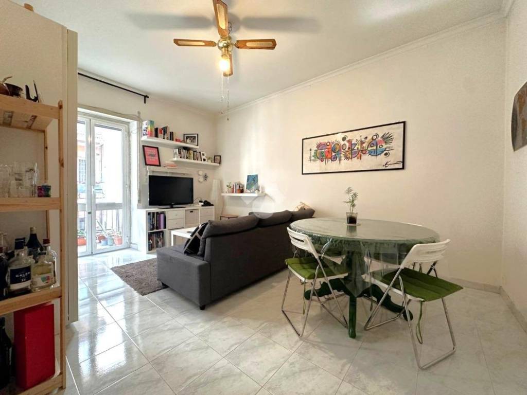Vendita Appartamento Roma. Quadrilocale in via Val Cristallina. Buono ...