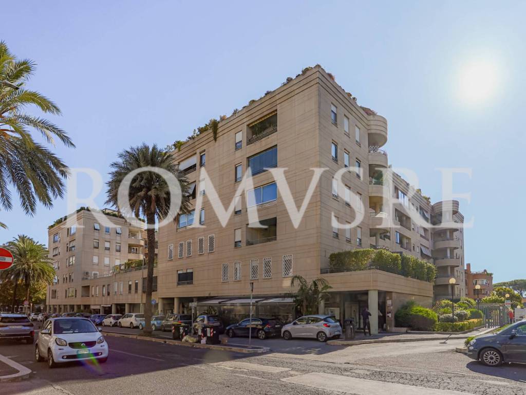 affitto-appartamento-roma-quadrilocale-in-viale-degli-astri-buono