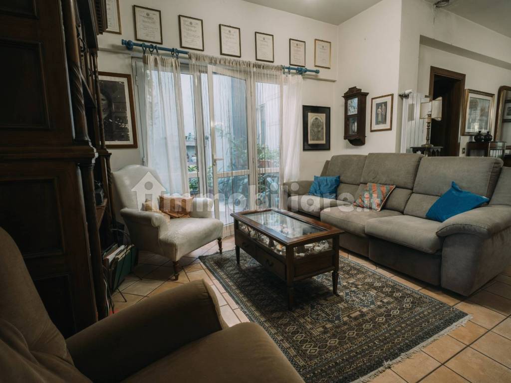 Salone