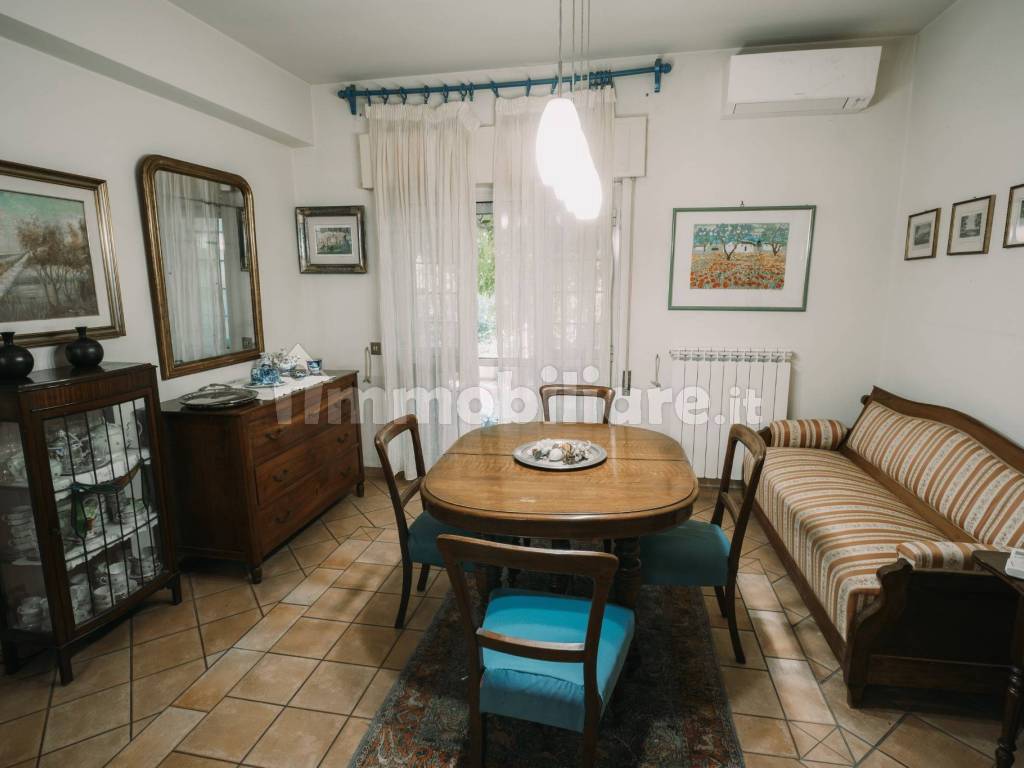 Salone