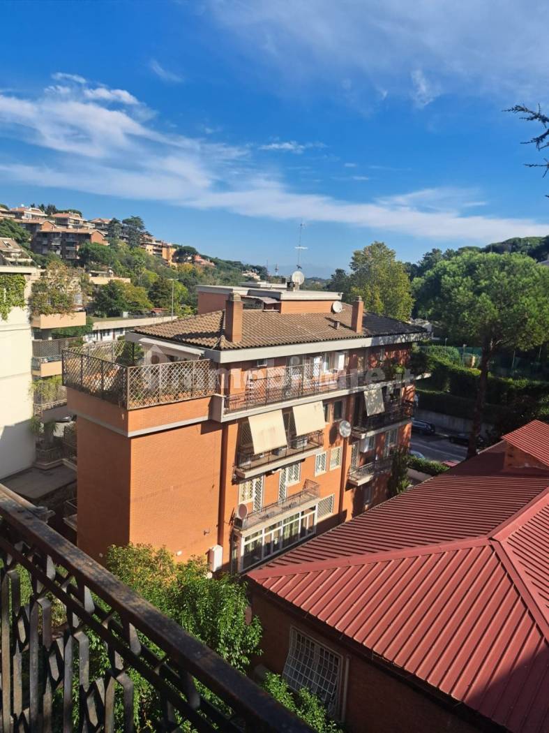Appartamento in vendita a Roma