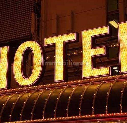 Palazzo - Edificio in vendita a Linguaglossa