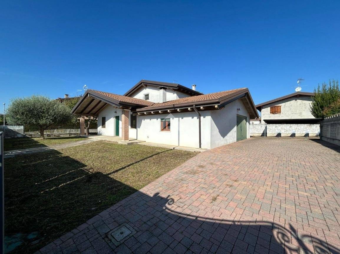 Villa in vendita a Isola della Scala