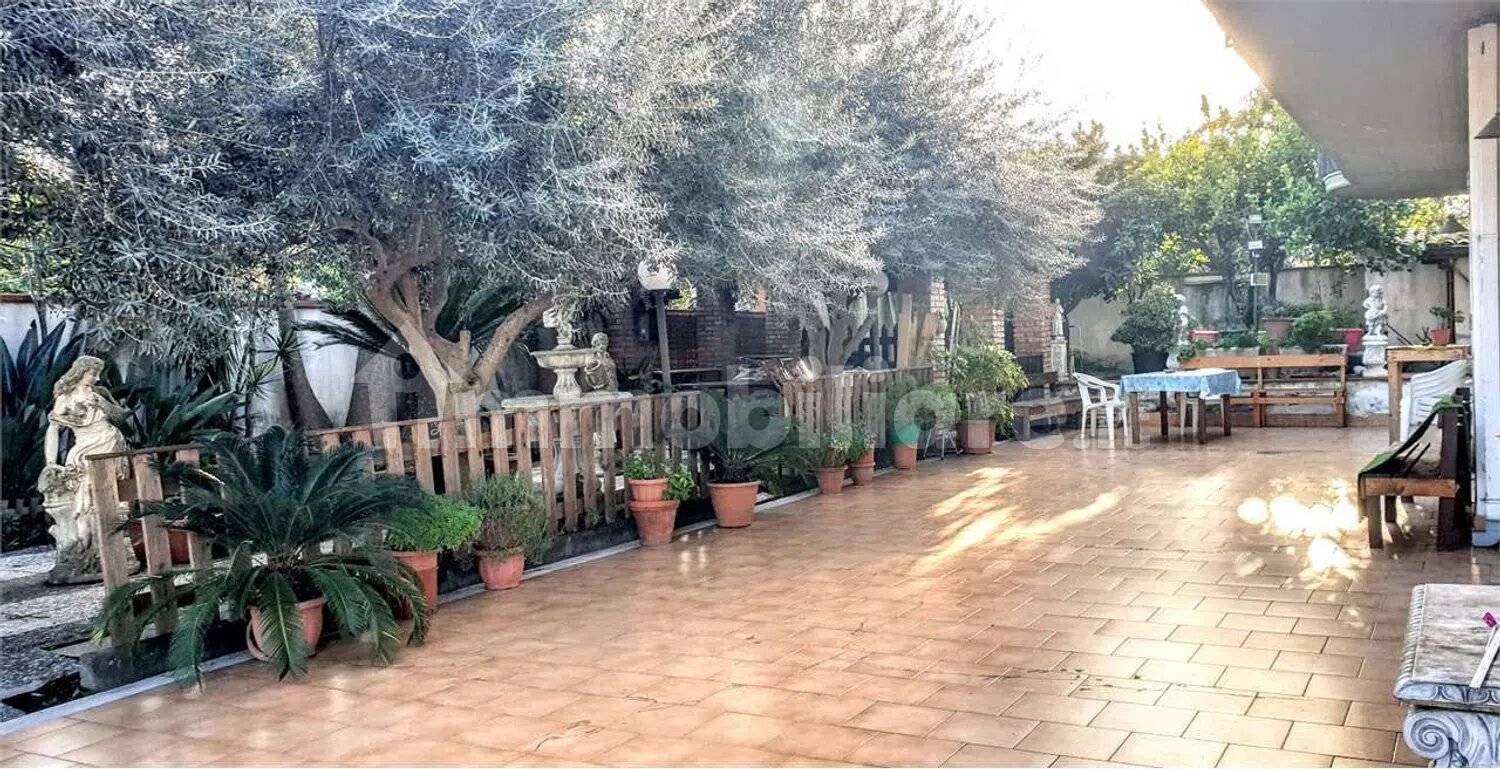 Villa in vendita a Giarre