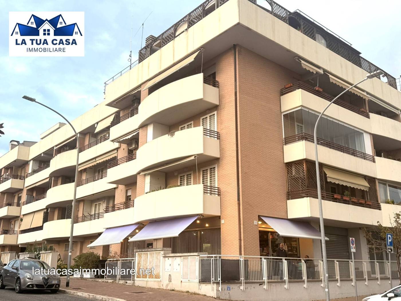 Appartamento in vendita a Roma