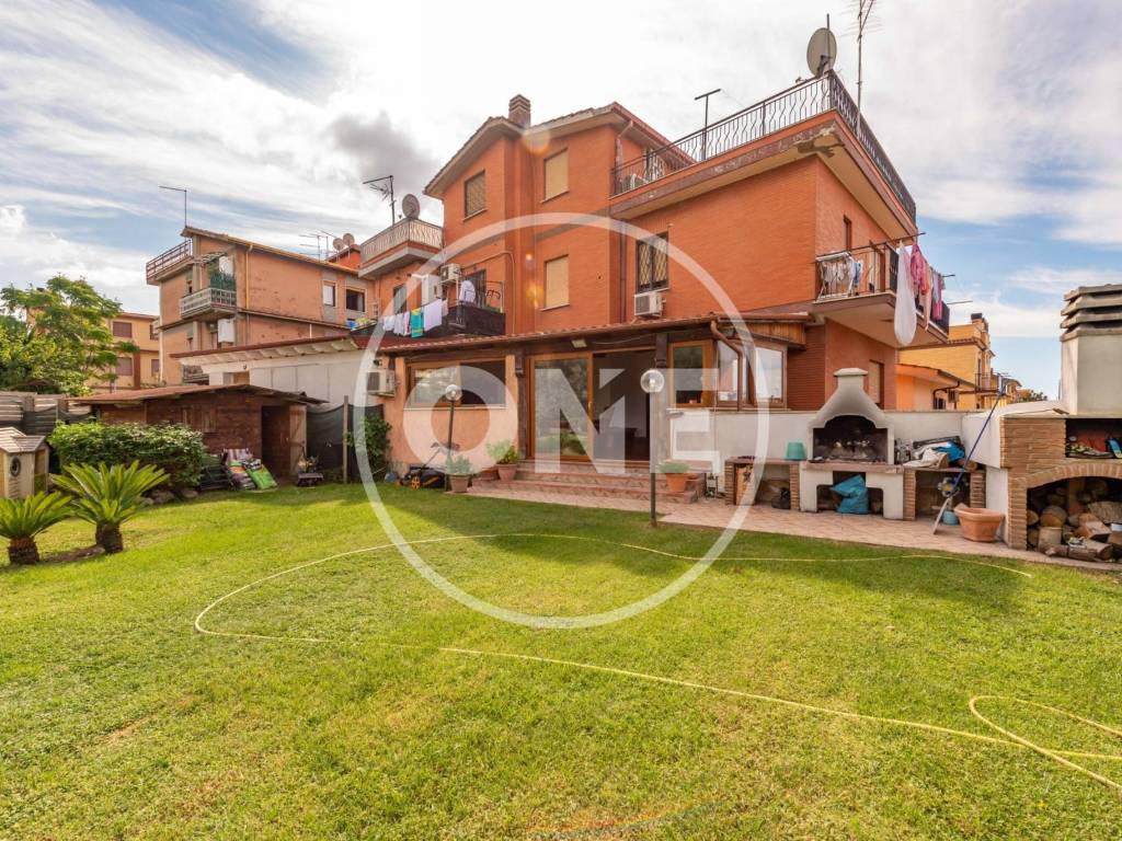 Appartamento via Francesco Bonfiglio da Cesena, 40, Dragona, Roma