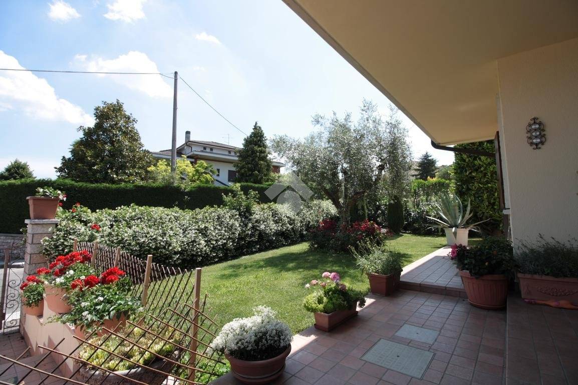 Villa in vendita a Sona