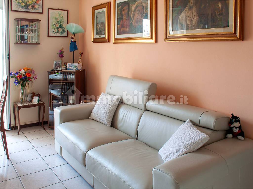 Salone