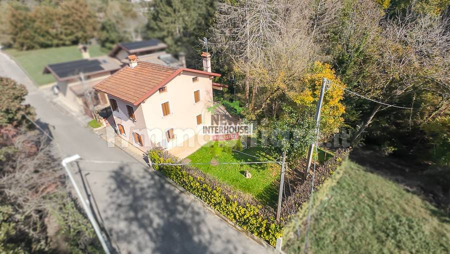 Villa in vendita a Castelnovo del Friuli
