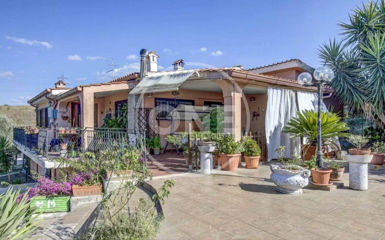 Villa in vendita a Roma