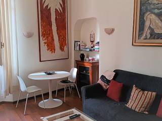 2-room flat good condition, third floor, Spagna, Rome