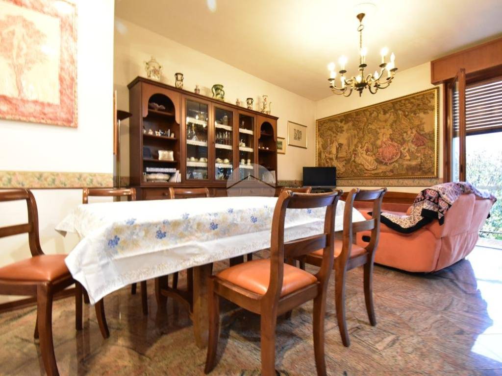 Salone