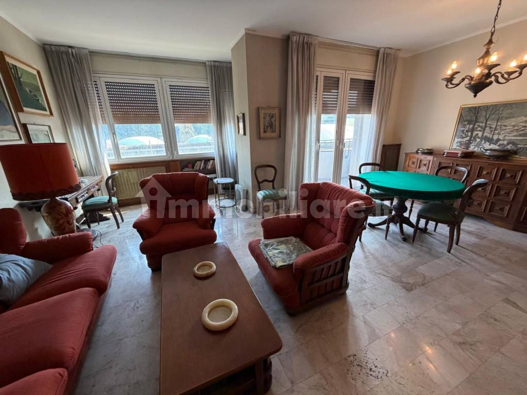 Vendita Appartamento Milano. Quadrilocale in viale Monte Ceneri 58. Con ...
