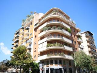 4-room flat via Notarbartolo 41, Notarbartolo - Sciuti, Palermo