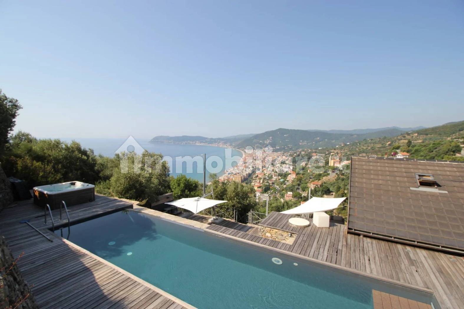 Villa in vendita a Alassio