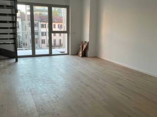 Attico via Francesco Brioschi 42, Corso San Gottardo, Milano