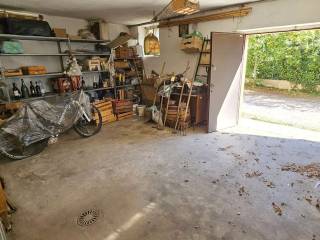 4-room flat via Colonia Orfani Di Guerra, 5, Quinto, Verona