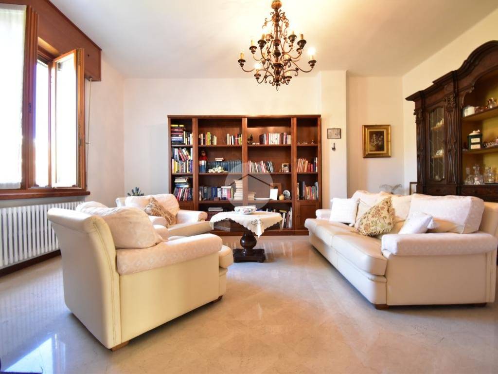 Salone