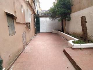 Apartment via Caffaro, Castelletto, Genoa