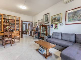 4-room flat via della Palmarola Nuova 59, Ottavia, Rome