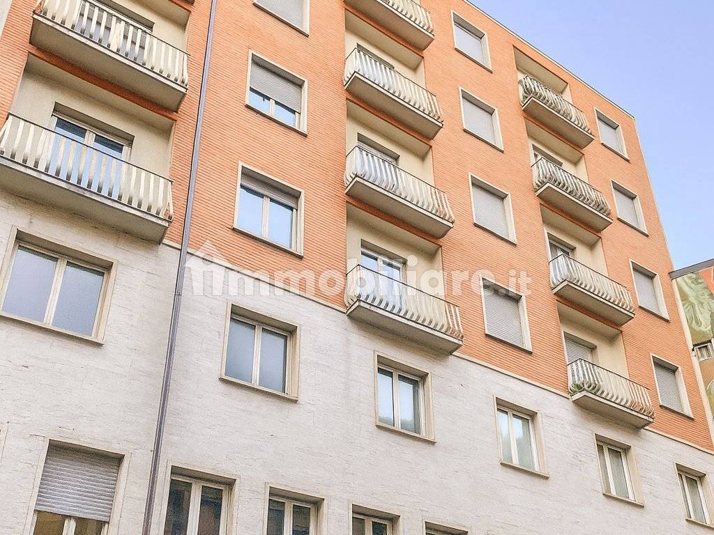 Magazzino - Deposito via Fratelli Calandra 12, Torino, Rif. 124168761 ...