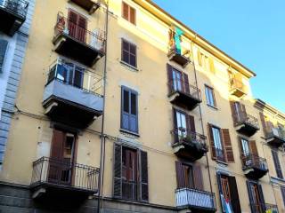 2-room flat via Bra 8, Aurora, Turin