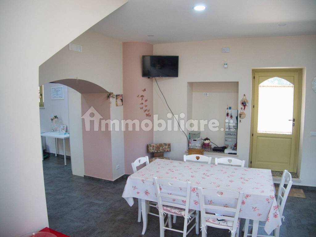 Salone