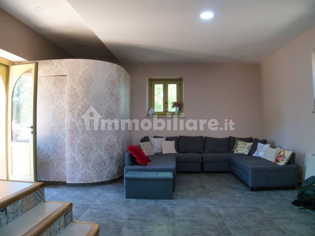 Salone