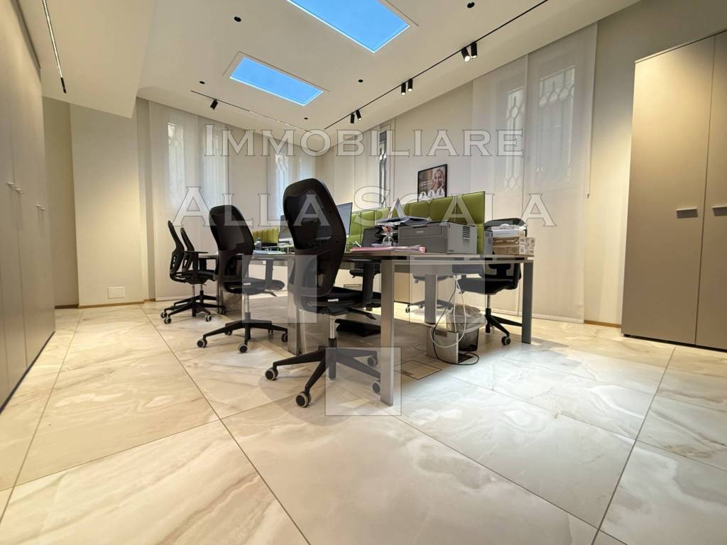 Ufficio - Studio via dei Piatti, Milano, Rif. 124215325 - Immobiliare.it
