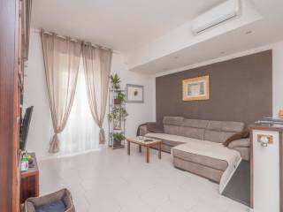4-room flat via Beinasco 1, Aurora, Turin