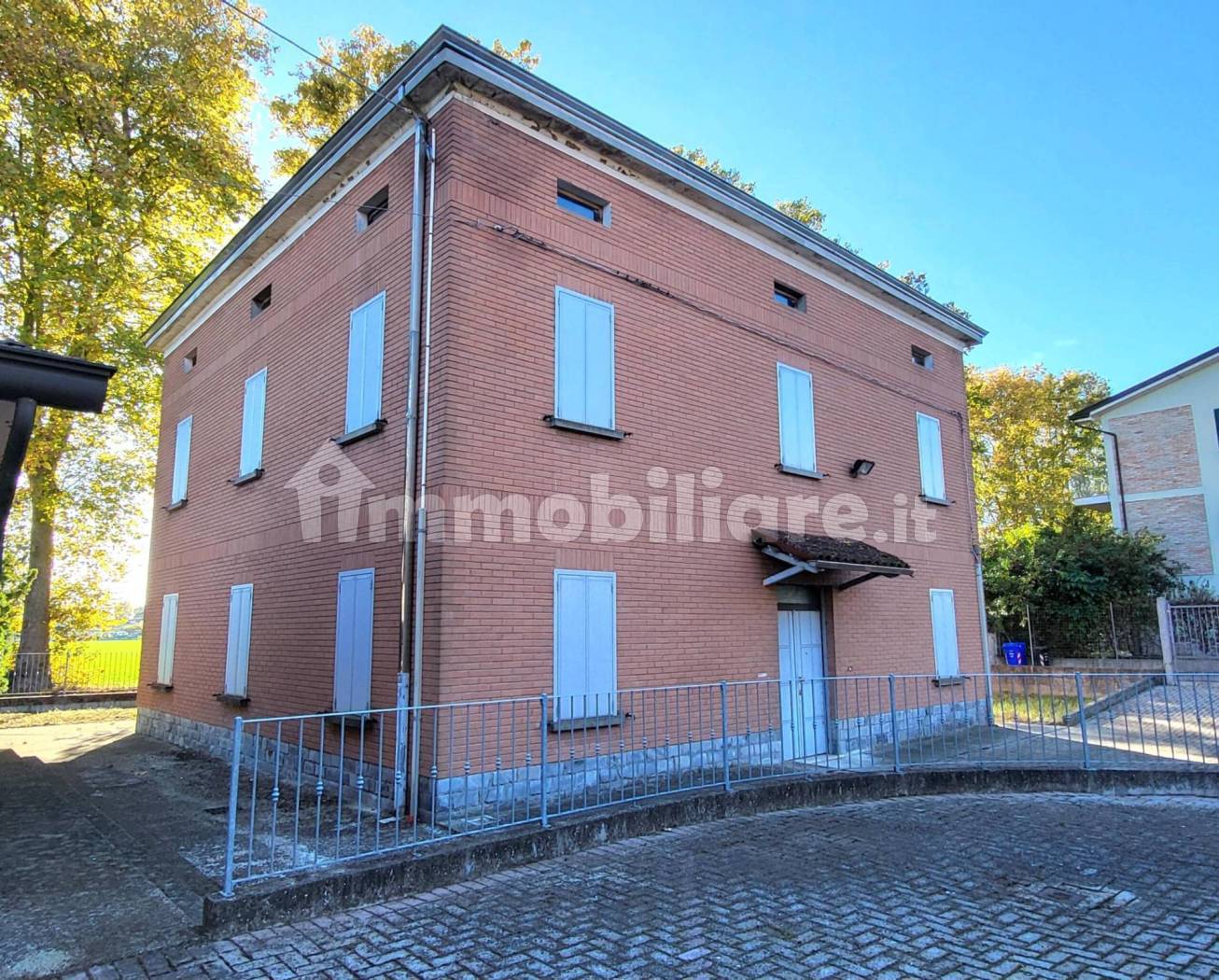 Villa in vendita a Sissa Trecasali