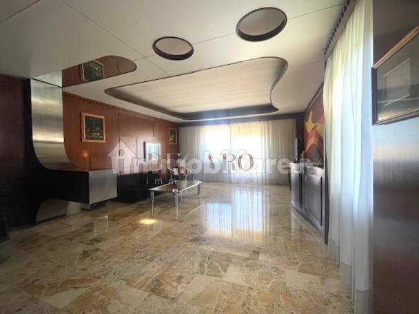 Salone