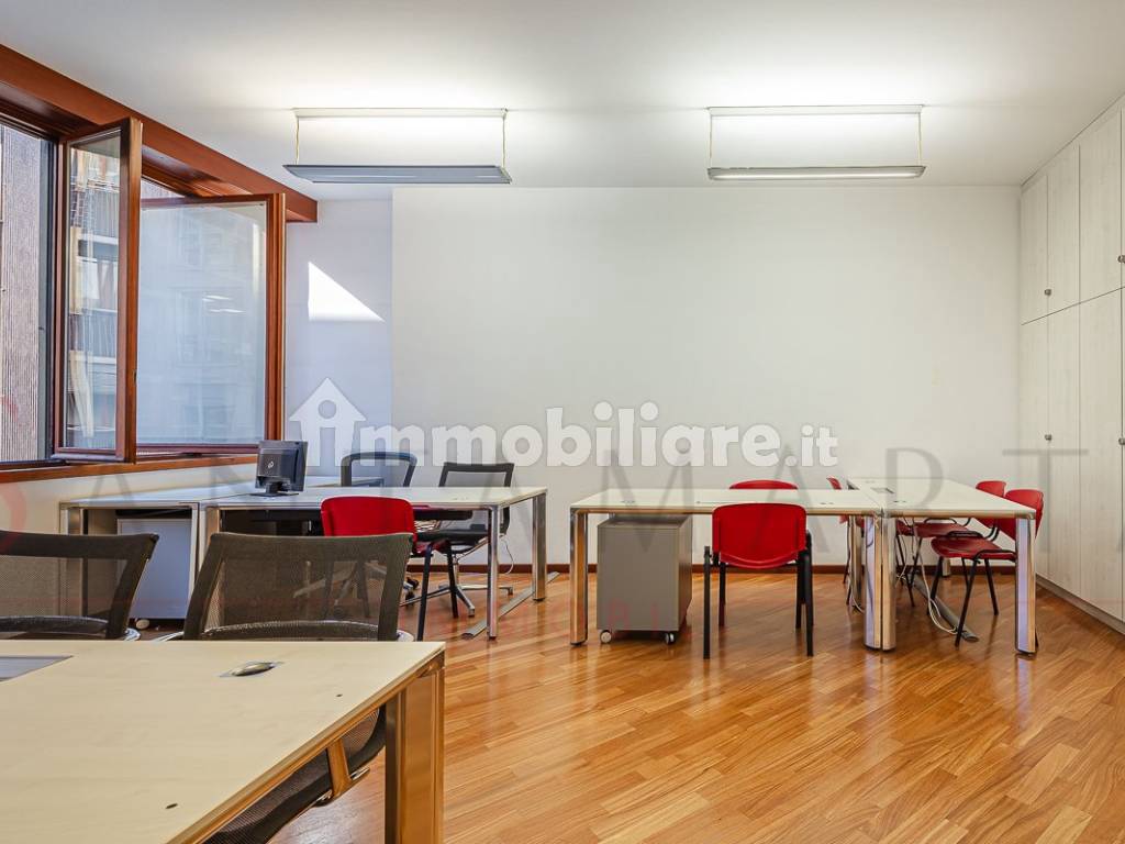 Ufficio - Studio via Vittor Pisani, Milano, Rif. 124347239 - Immobiliare.it