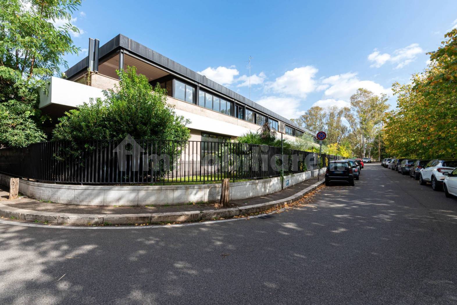 Palazzo - Edificio in vendita a Roma