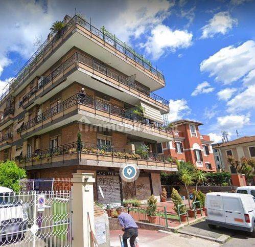 Appartamento in vendita a Roma