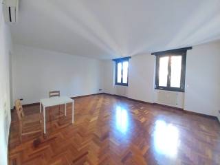 3-room flat via Domenichino 19, Amendola - Buonarroti, Milan