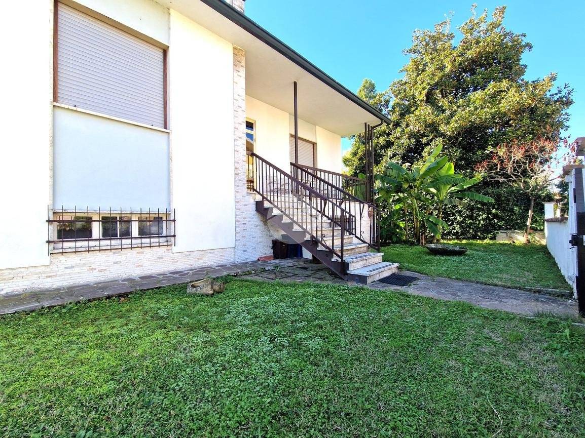 Villa in vendita a Borgo Virgilio