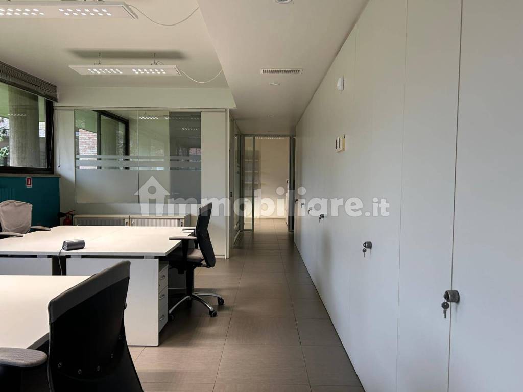 Ufficio - Studio via dei Carantani 1, Varese, Rif. 124372327 ...