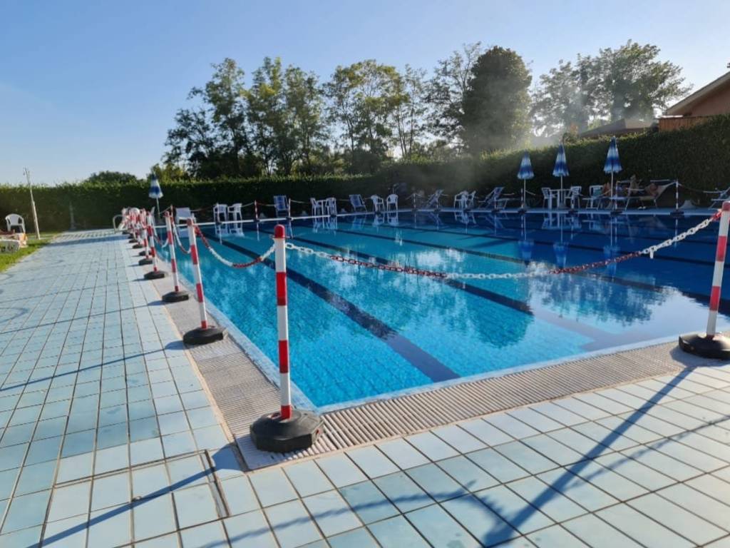 Piscina
