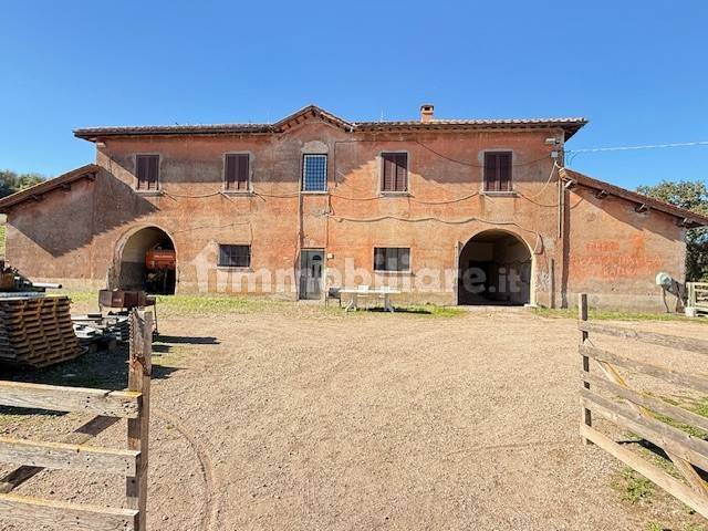 Rustico - Casale in vendita a Roma