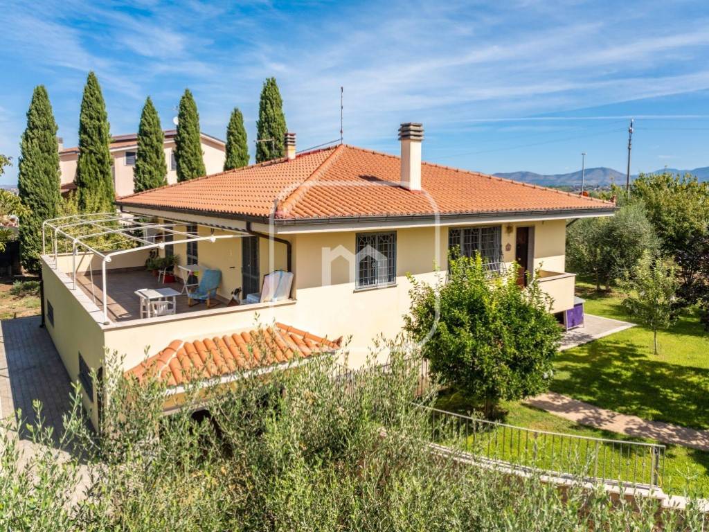 Vendita Villa unifamiliare in via del Fosso di Valpignola 169 Roma ...